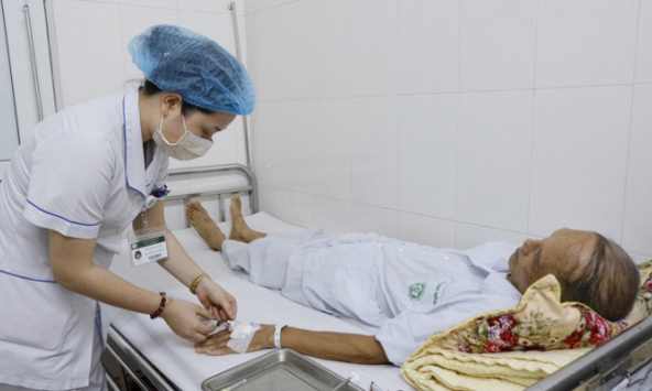 51% nhân viên bệnh viên Bạch Mai hài lòng về lãnh đạo