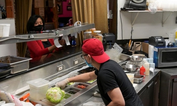 Dịch Covid-19 tấn công người Mỹ gốc Á trên nhiều phương diện