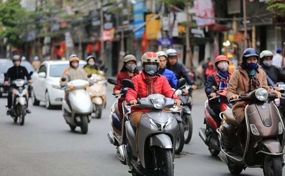 Ngày 19/4, Hà Nội sáng sớm và đêm lạnh