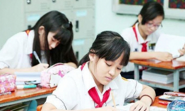 Hà Nội dừng tuyển sinh đào tạo hệ song bằng lớp 6, phụ huynh hoang mang vì 'trở tay không kịp'