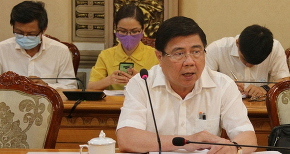 Chủ tịch UBND TPHCM chỉ đạo: 'Không tổ chức bắn pháo hoa'