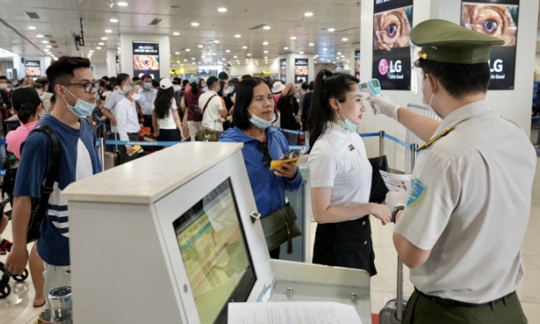 Người dân có phải khai báo y tế khi trở lại TP.HCM sau dịp lễ 30/4 không?