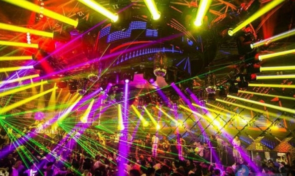 TP.HCM dừng hoạt động quán bar, karaoke, vũ trường từ 18h hôm nay