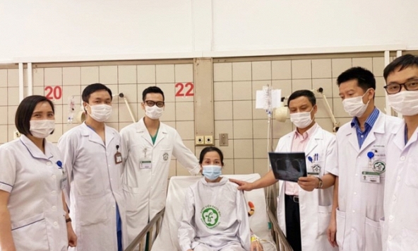 Một phụ nữ phải cắt toàn bộ thực quản và dạ dày vì uống thuốc giảm cân