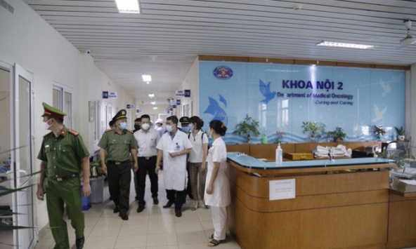 Người nhà bệnh nhân bị phạt 10 triệu đồng vì không đeo khẩu trang