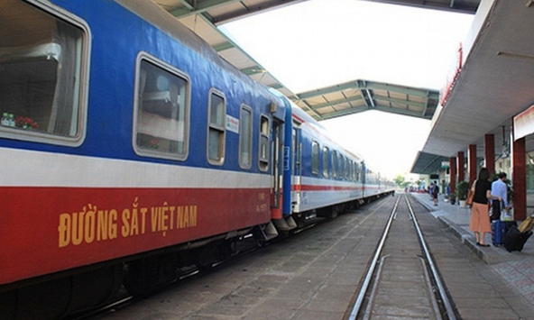 Các công ty đường sắt thông báo bỏ hàng loạt đoàn tàu du lịch vì dịch