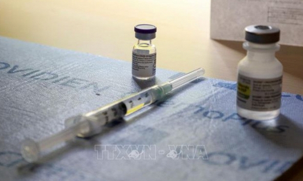 Pfizer và BioNTech đề nghị FDA cấp phép đầy đủ cho vaccine chung