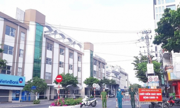 Nhân viên bar new Phương Đông thác loạn trong khu cách ly