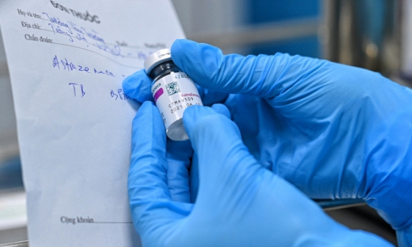 Thêm gần 1,7 triệu liều vaccine Covid-19 sẽ về Việt Nam ngày 16/5