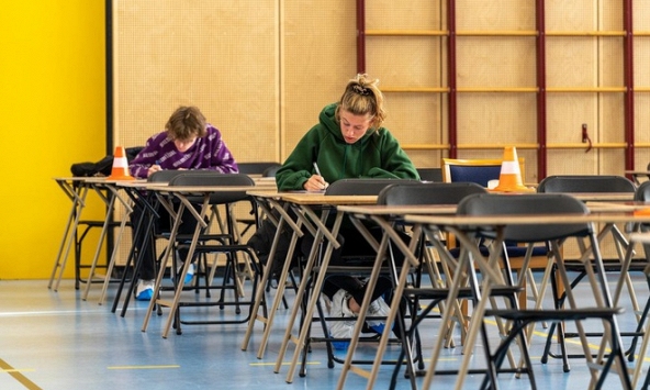 Phương án tổ chức thi của các nước châu Âu trong mùa dịch