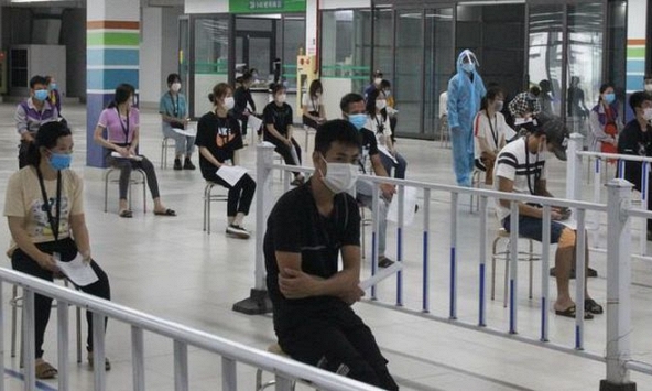 Bắc Giang hỏa tốc yêu cầu điều tra nguyên nhân liên quan đến ổ dịch Hosiden Việt Nam