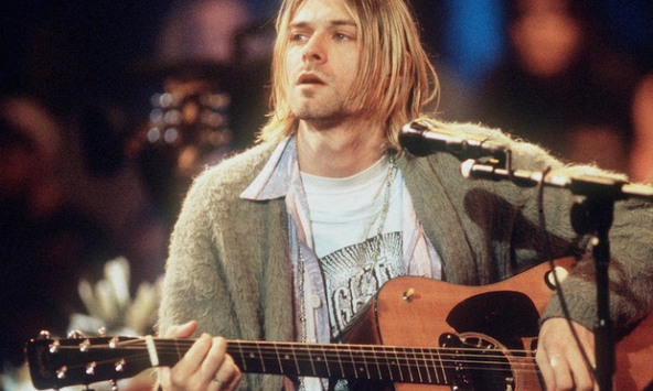 6 sợi tóc của Kurt Cobain được bán đấu giá hơn 14 nghìn USD