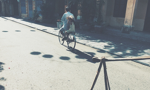 Tôi tìm tôi trong những niềm vui