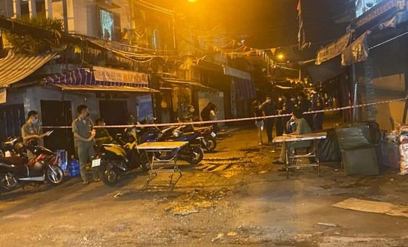 TPHCM tiến hành khoanh vùng nhiều nơi và truy vết ngay trong đêm