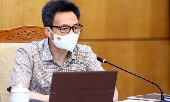 Phó thủ tướng Vũ Đức Đam: 'Bộ Y tế yêu cầu có giải pháp mạnh hơn mà tỉnh không nghe thì báo cáo tôi'