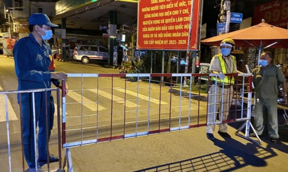 Hình ảnh Thành phố Hồ Chí Minh khi bắt đầu thực hiện giãn cách xã hội