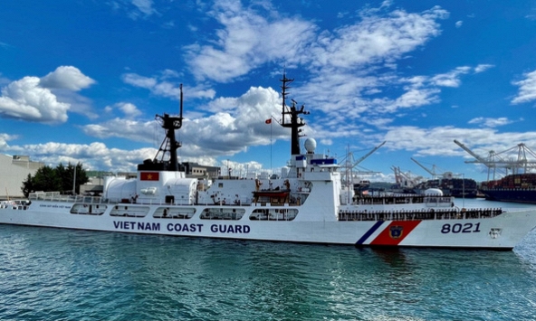 Cảnh sát biển Việt Nam chính thức tiếp nhận tàu CSB 8021 của Mỹ