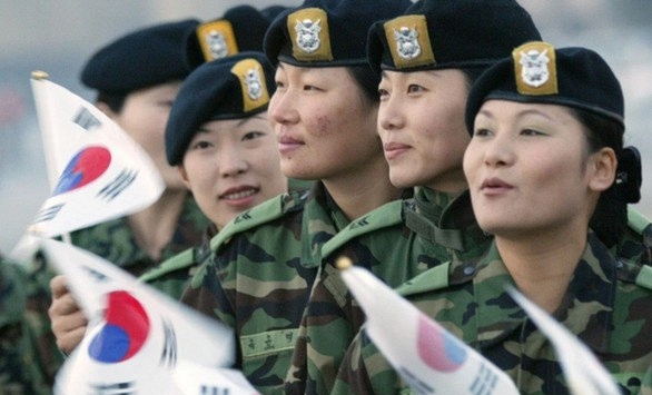 Yêu cầu buộc nữ giới tham gia nghĩa vụ quân sự gây ra nhiều tranh cãi ở Hàn Quốc