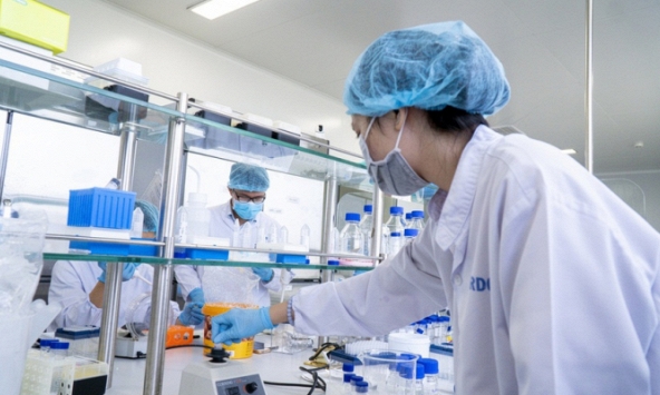 Bộ Y tế: Xác định chỉ có vaccine Covid-19 mới đưa cuộc sống trở về bình thường