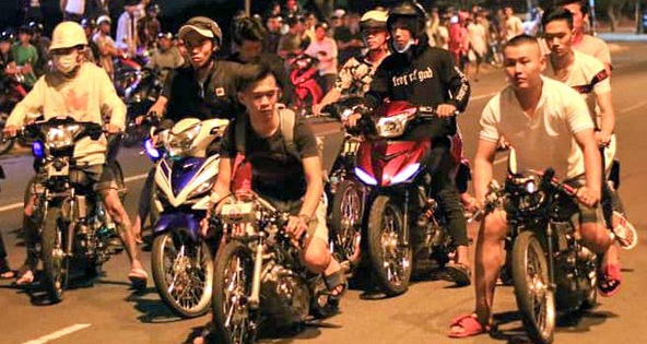 Bộ Công an chỉ đạo xử lý nghiêm tình trạng tụ tập đua xe mùa bóng đá