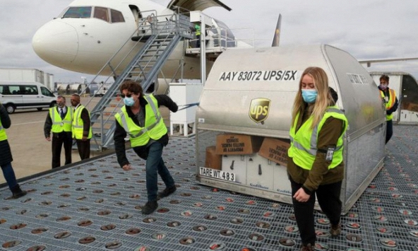 Đằng sau cuộc đua sản xuất 3 tỉ liều vaccine của Pfizer