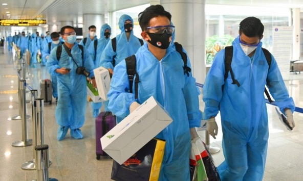 Vì sao đội tuyển Việt Nam khi về nước chỉ cần cách ly 7 ngày?