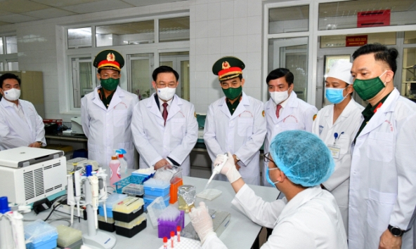 Bộ Y tế họp khẩn về tiến độ, mở rộng nghiên cứu vắc xin Nanocovax