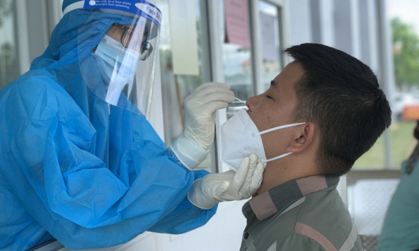 TP HCM thí điểm test nhanh kháng nguyên tại các ổ dịch