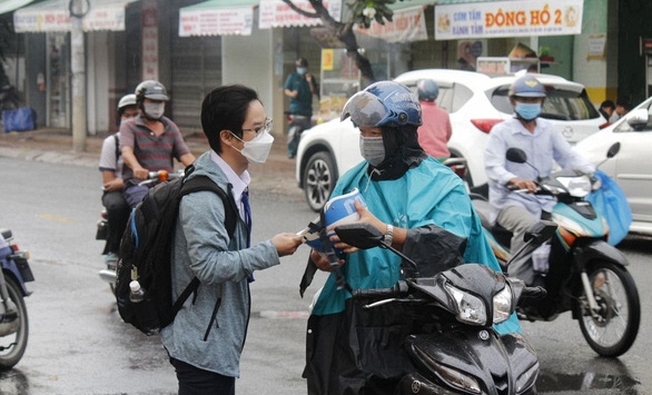 Gần 1 triệu thí sinh thi môn văn sáng 7/7