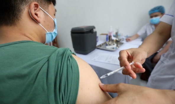 16 nhóm đối tượng được ưu tiên tiêm vắc xin ngừa COVID-19