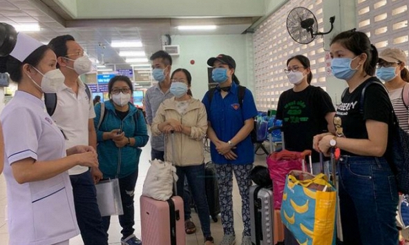 Bộ Y tế cử 25 lãnh đạo đến TP.HCM chống dịch