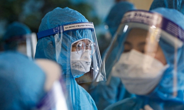 PGĐ Bệnh viện Bệnh Nhiệt đới TW: Nhiều bệnh nhân Covid-19 không triệu chứng 'giả'