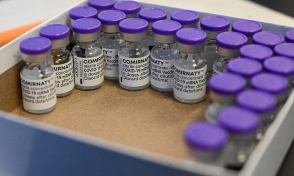 Người có bệnh mạn tính có thể tiêm vaccine Pfizer không?