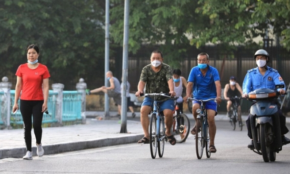 Hà Nội ngày đầu thực hiện Công điện 15