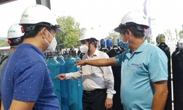 Năng lực sản xuất oxy y tế có thể tăng gấp đôi nếu cần