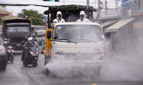 Bắt đầu phun khử khuẩn toàn bộ TP Thủ Đức
