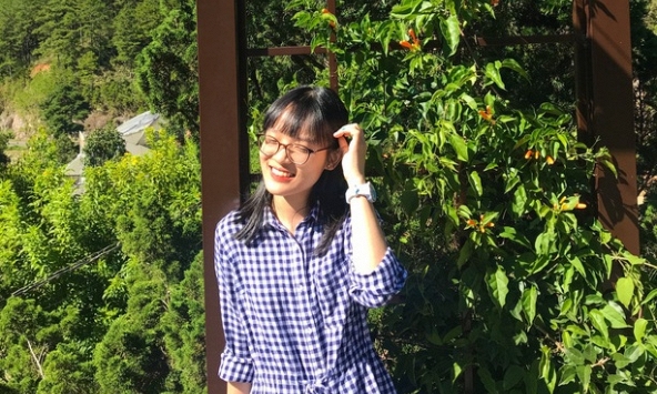 Nữ sinh duy nhất đạt điểm 10 môn Ngữ Văn kỳ thi tốt nghiệp THPT: Là dân chuyên Anh, không ôn kỹ bài 'Sóng'