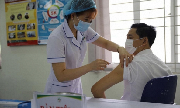 TPHCM kiến nghị Bộ Y tế phân bổ thêm lượng vắc xin COVID-19