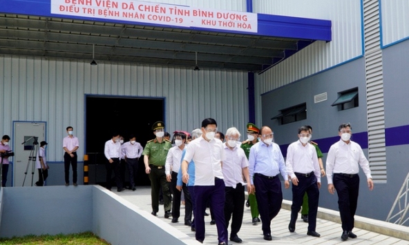 Bình Dương: Chủ tịch nước đề nghị đẩy nhanh tiến độ để vận hành bệnh viện dã chiến 5.000 giường