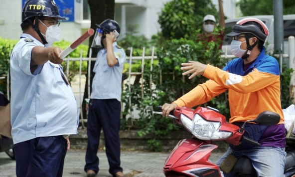 Shipper mùa dịch: Được cấp phép vẫn phải… tắt ứng dụng