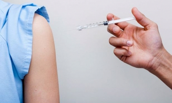 Người bị tăng huyết áp có được tiêm vaccine Covid-19?