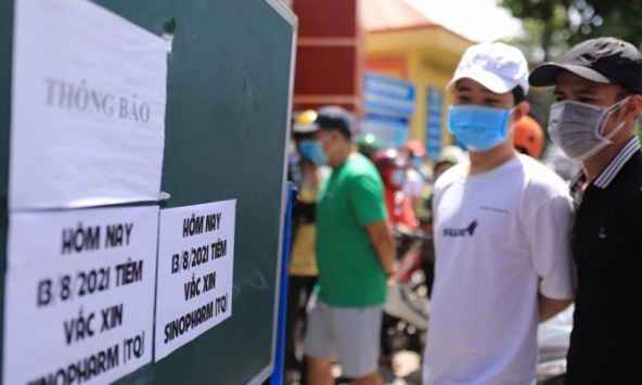 Thông tin dân TPHCM bỏ về khi tiêm vaccine Trung Quốc là sai sự thật