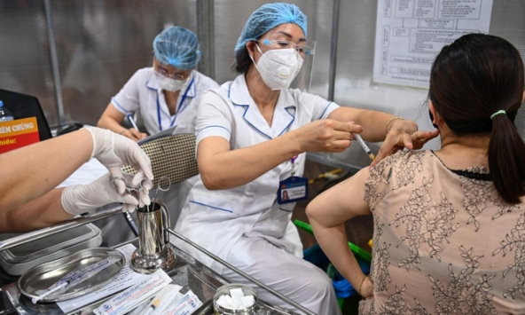 PGS.TS Trần Đắc Phu:  Hà Nội nên sớm tiêm vắc- xin cả cho người già và người mắc bệnh nền