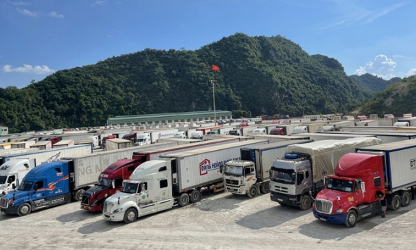 Trung Quốc áp dụng quy định mới tại cửa khẩu Tân Thanh