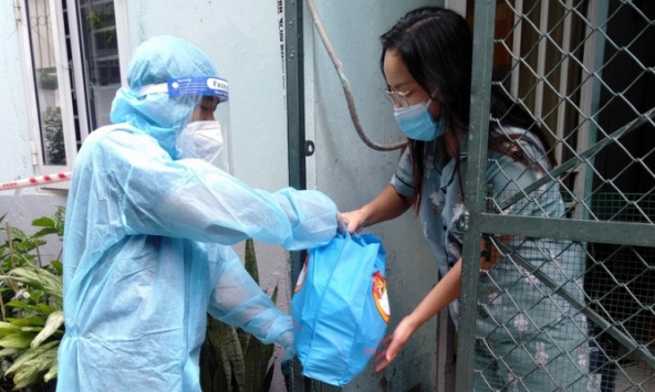 TP.HCM sẽ cấp nhu yếu phẩm tận nhà, người dân không ra ngoài đi chợ