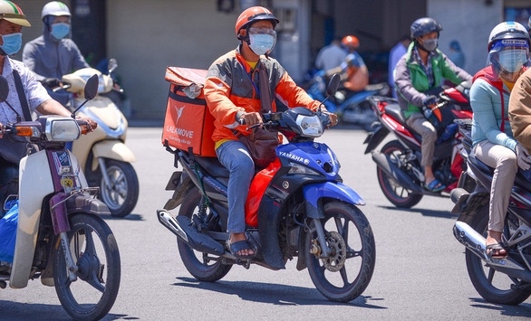 Từ 0h giờ ngày 23/8, dừng shipper giao hàng tại TP Thủ Đức và 7 quận, huyện