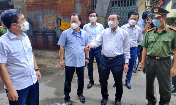 Chủ tịch Hà Nội: 'Chưa 'quét' đúng vùng đỏ, nhóm đỏ nên mới bùng phát dịch'