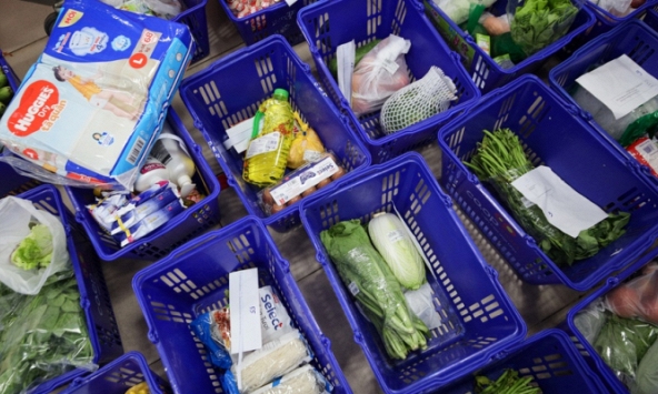 Các siêu thị ở TP.HCM sửa combo 'đi chợ hộ' vì dân chê giá cao