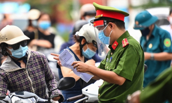 Công an TP Hà Nội thông tin về đề xuất 6 nhóm đối tượng được cấp giấy đi đường
