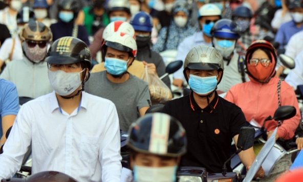 Hà Nội ngày đầu phân vùng, ùn ứ giao thông tại chốt kiểm soát ra-vào